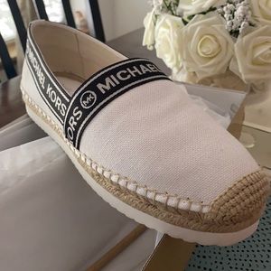 MK espadrille